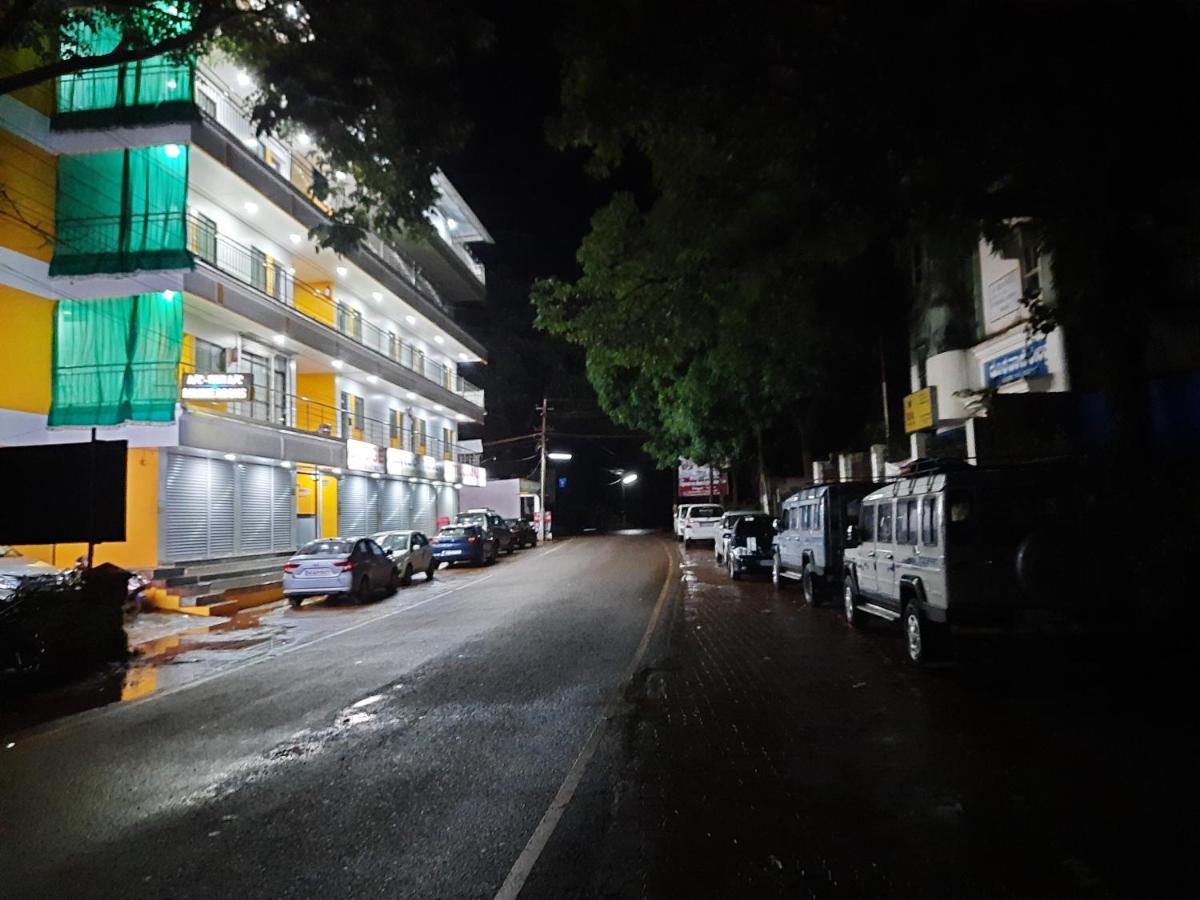 Hotel GANANJAYA Gokarna  Buitenkant foto